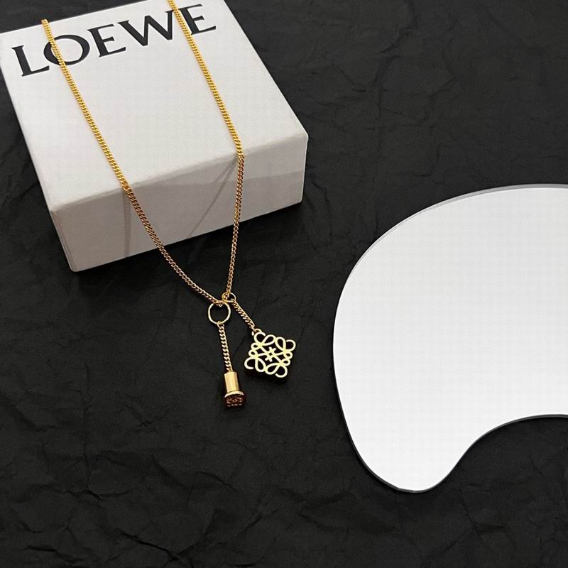Loewe necklace 06lyx23